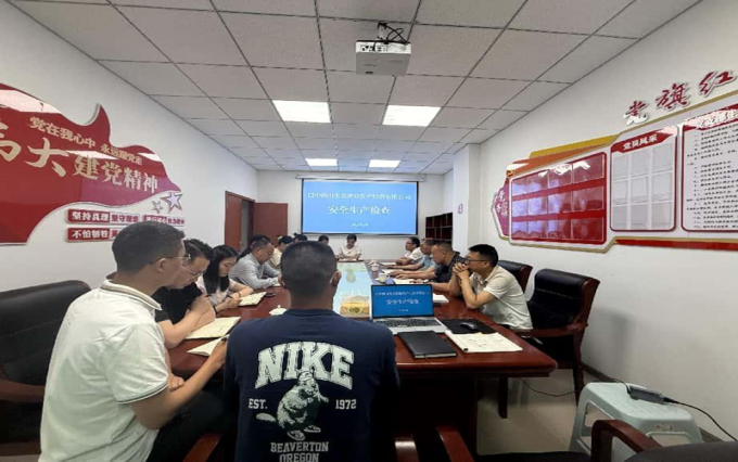 集团党委委员、副总经理刘仕勇到巴州区两山公司开展安全生产督导检查并开展谈心谈话