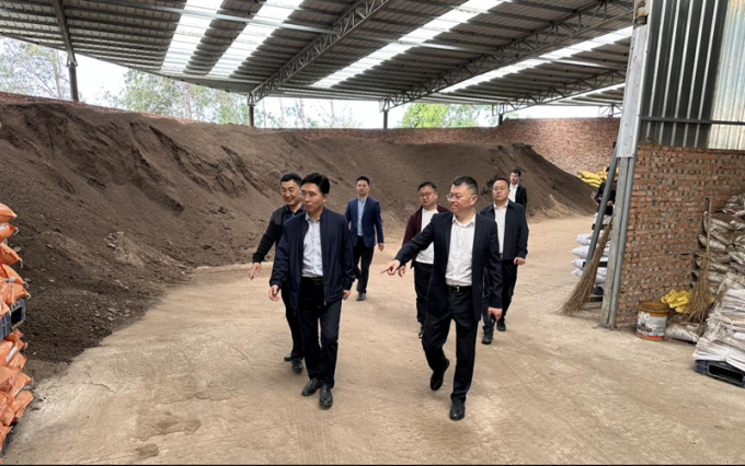 巴中发展控股集团有限公司集团党委副书记、总经理沈鹏带队到平昌县玉鹿农业科技有限公司考察座谈